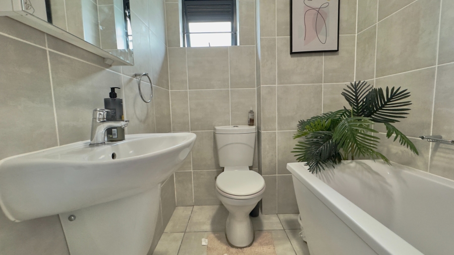 3 Bedroom Property for Sale in Greenbay Eco Estate Western Cape
